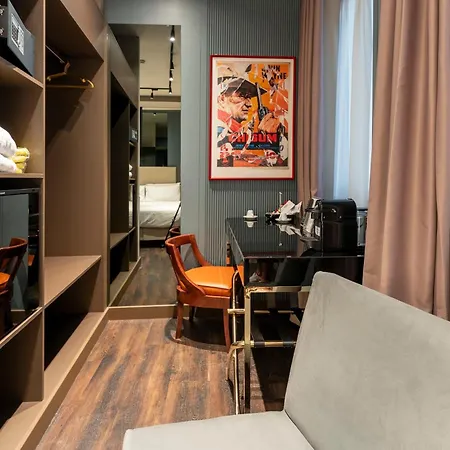 The Glam Boutique Hotel & Apt-2